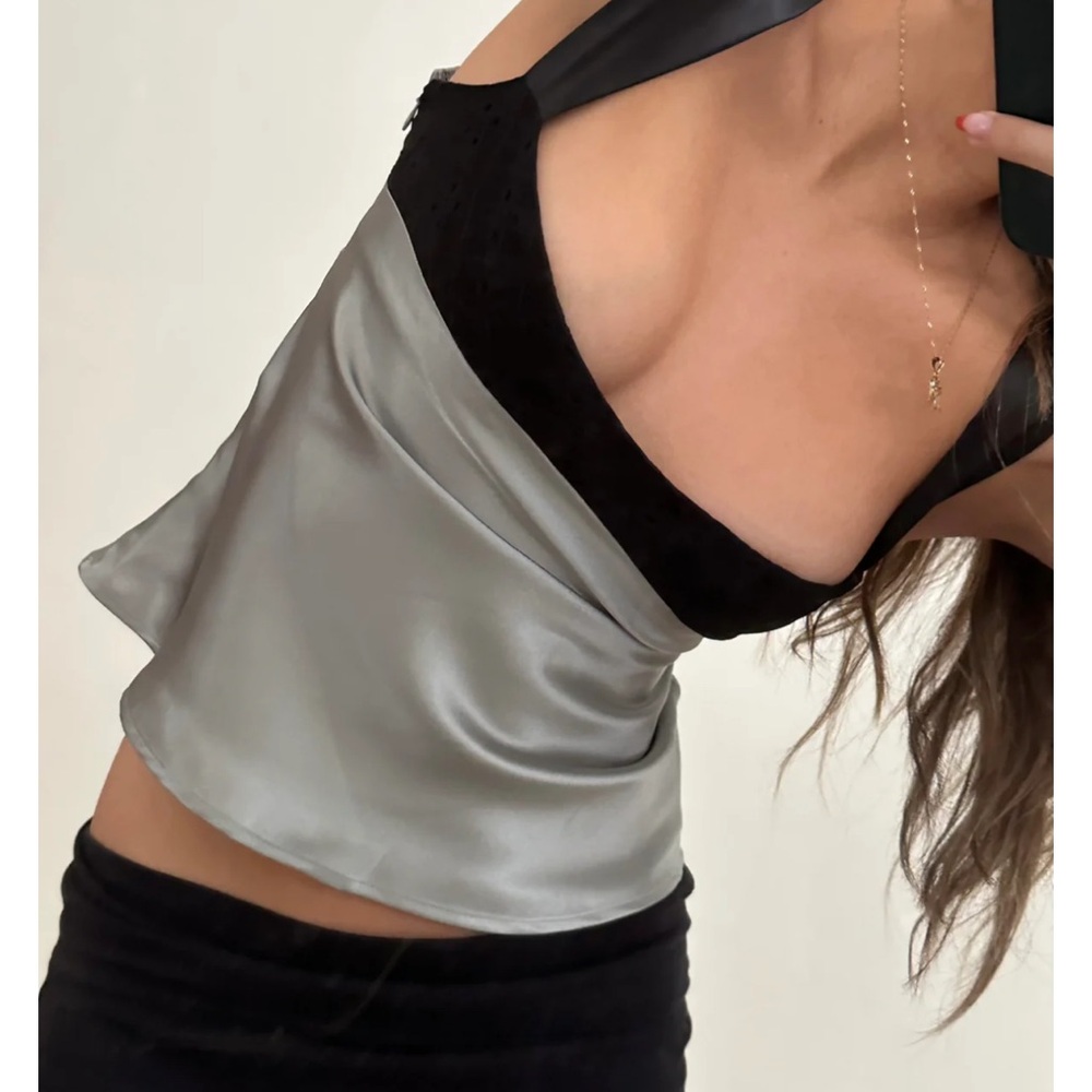 Enduring Kairos Bisous Top